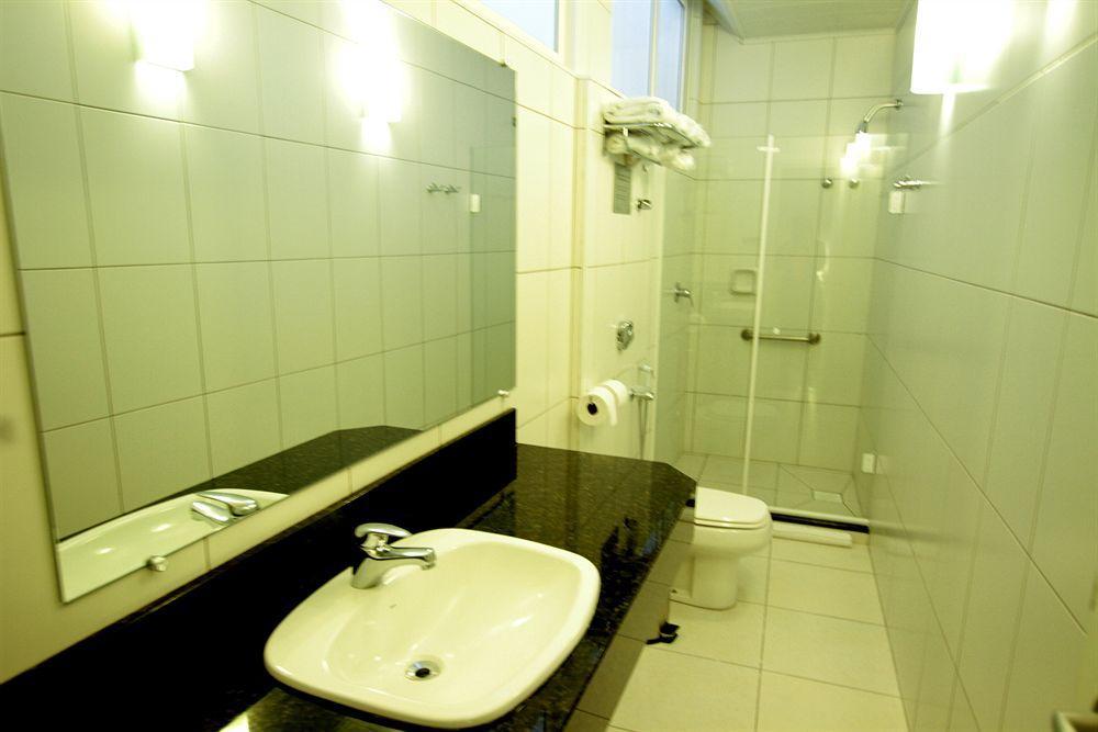 Hotel Confiance Soho Batel กูรีตีบา ภายนอก รูปภาพ