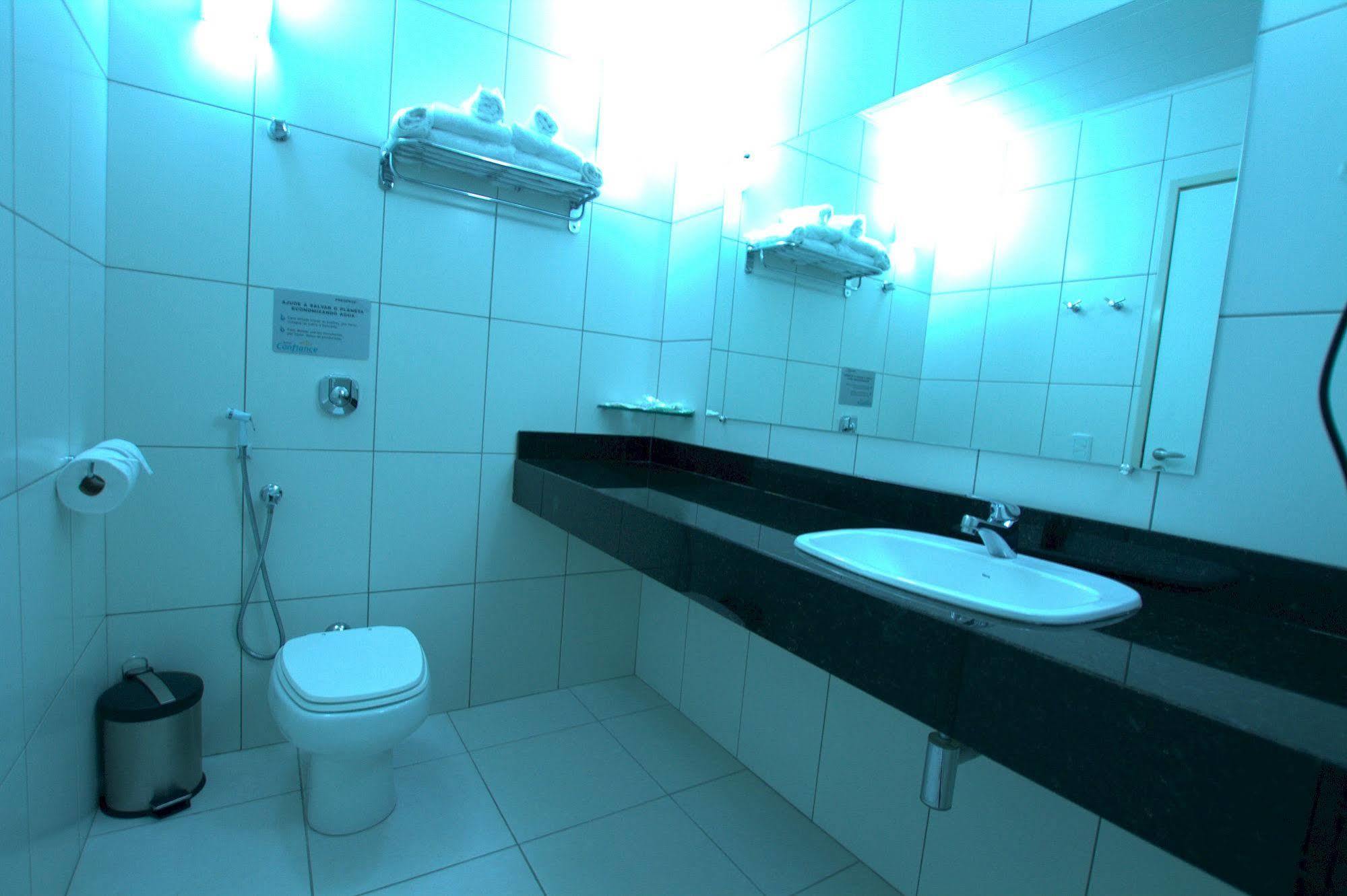 Hotel Confiance Soho Batel กูรีตีบา ภายนอก รูปภาพ