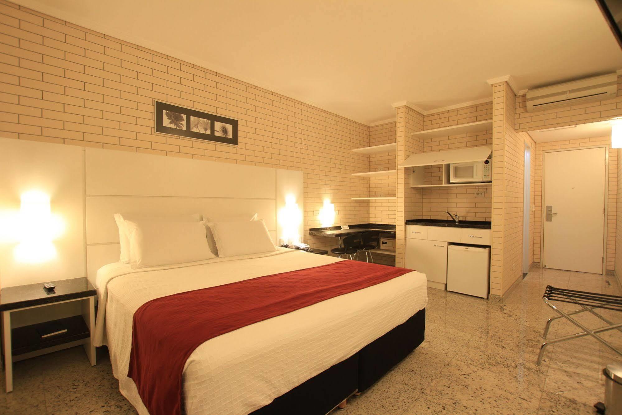Hotel Confiance Soho Batel กูรีตีบา ภายนอก รูปภาพ
